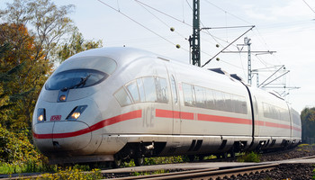 Neubaustrecke Frankfurt-Mannheim | © VRRN / Schwerdt ICE auf der Fahrt | © VRRN / Schwerdt