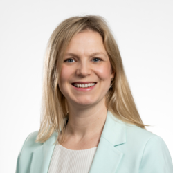  Eva-Maria Neudörfer