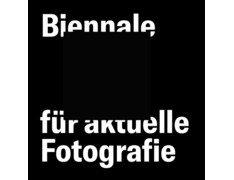 Logo "Biennale für aktuelle Fotografie" | © Biennale für aktuelle Fotografie e.V.