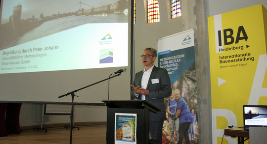 Peter Johann bei der Rede auf dem IBA-Symposium  | © MRN GmbH