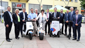 2. Regionalkonferenz Mobilitätswende - Rundgang Marktplatz Mobilität | © TechnologieRegion Karlsruhe 2. Regionalkonferenz Mobilitätswende - Rundgang Marktplatz Mobilität | © TechnologieRegion Karlsruhe