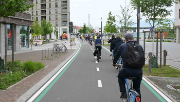 Radschnellweg Befahrung | © VRRN / Landry Fahrradfahrer fahren auf einem Radschnellweg | © VRRN / Landry